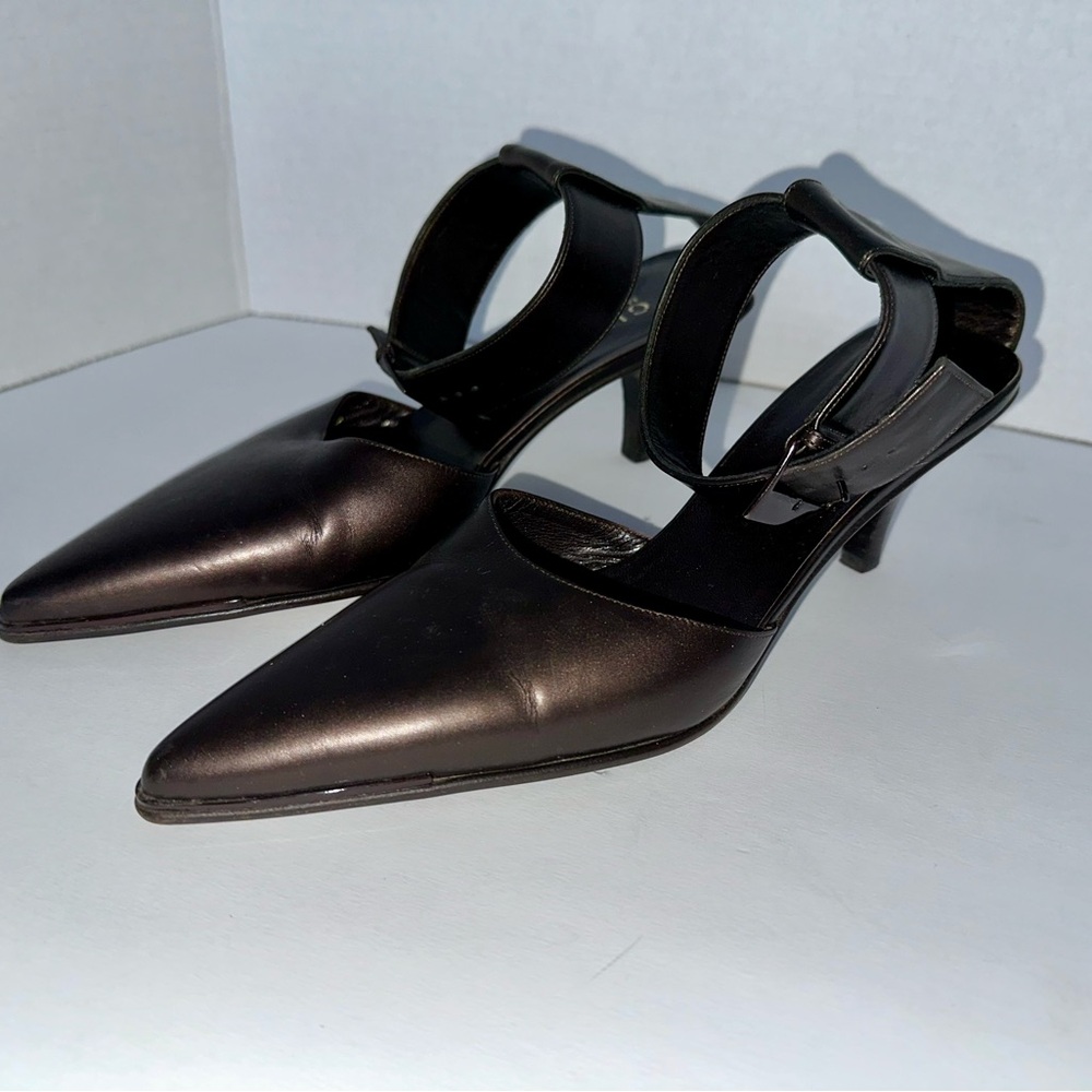 Vintage 1997 Gucci  Ankle Strap Pointed Toe Kitten Heels Size 7 Beautiful Cond